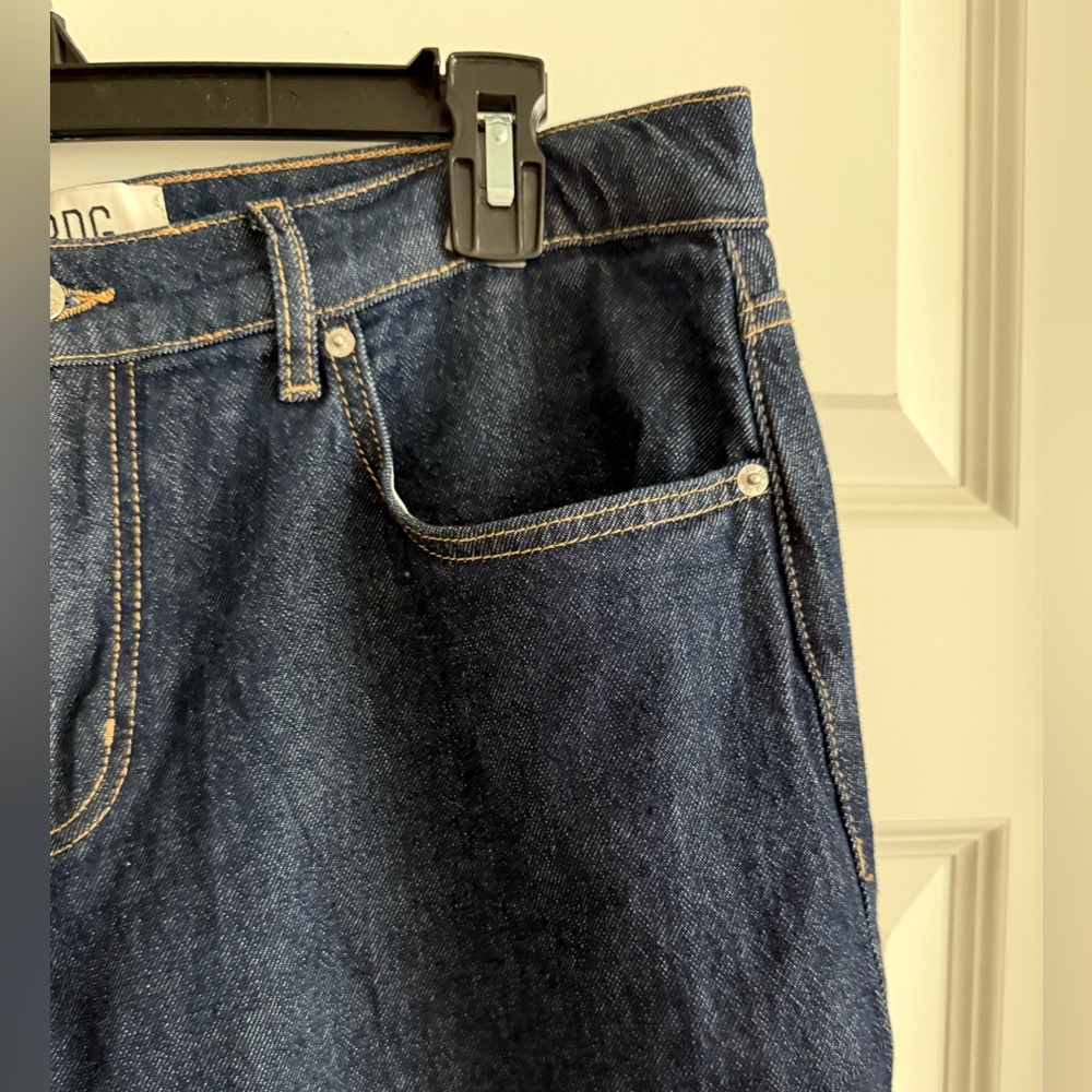 NWOT BDG Classic Blue Denim wide leg Jeans in dark wash - Picture 3 of 8